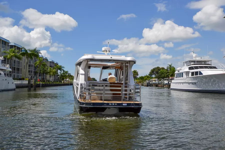 2017 Floe Craft Afina 3950