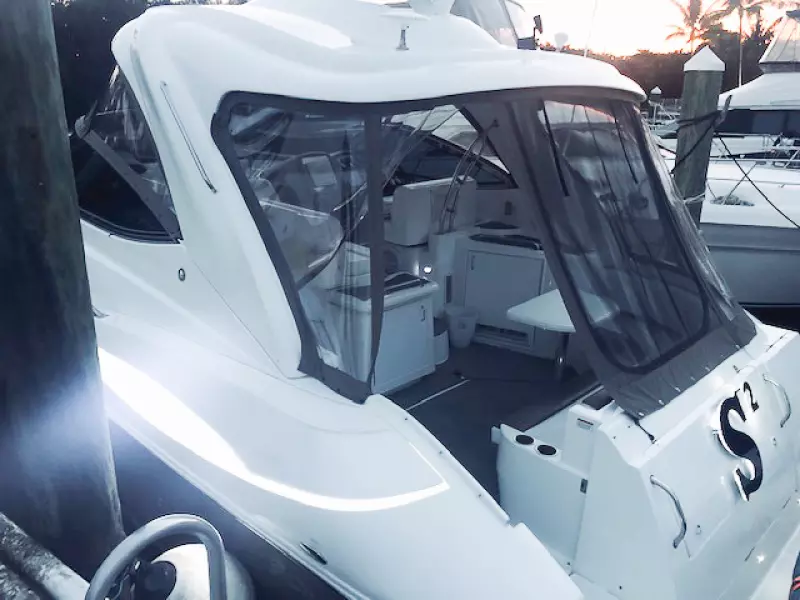 2008 Cruisers Yachts 420 Express