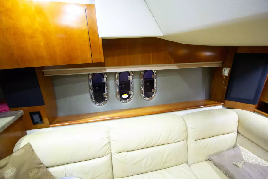 2008 Cruisers Yachts 420 Express