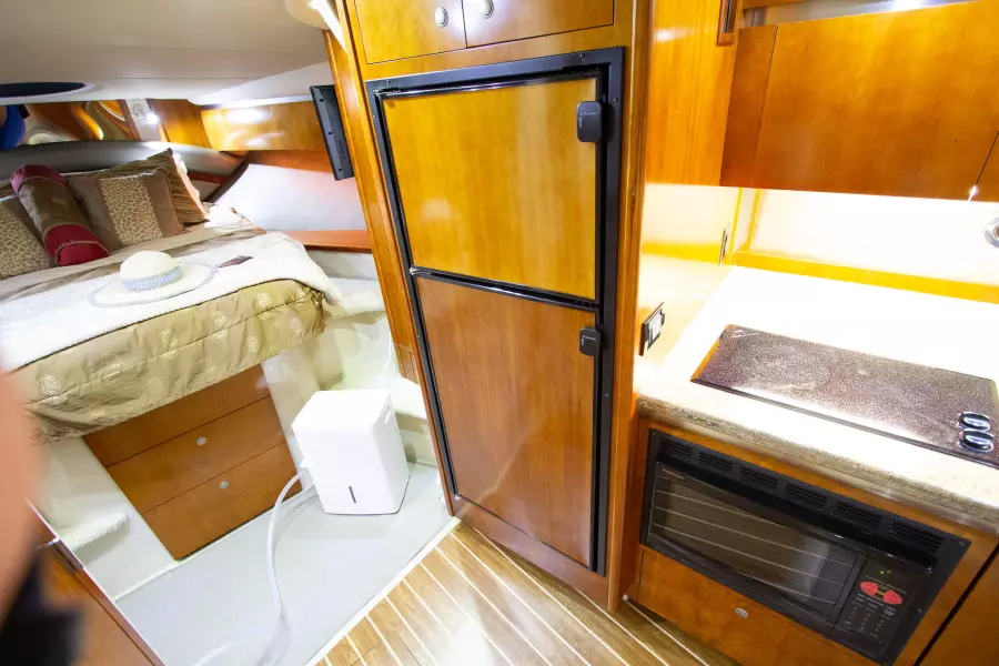 2008 Cruisers Yachts 420 Express