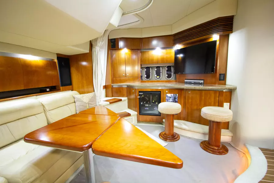 2008 Cruisers Yachts 420 Express