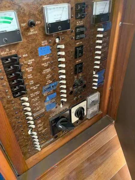 1985 Ocean Yachts Super Sport