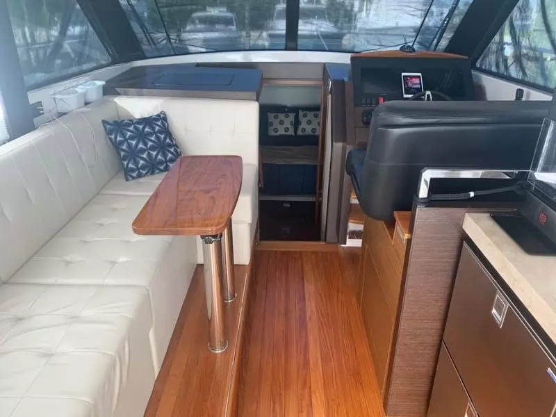 2017 Tiara Yachts 