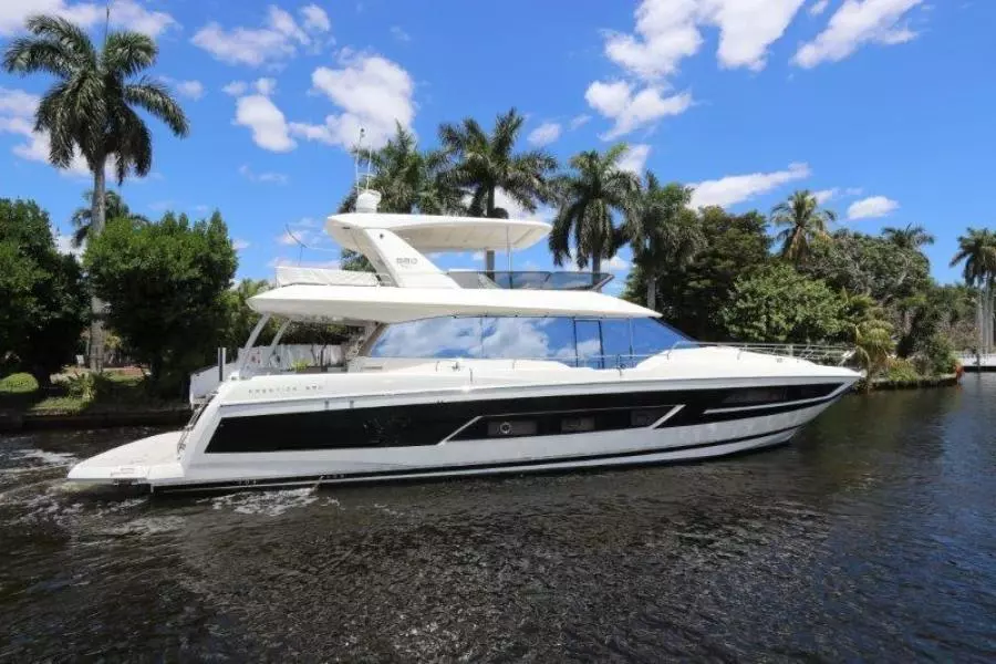2017 Prestige Motoryacht