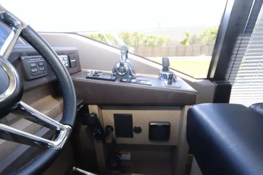 2017 Prestige Motoryacht