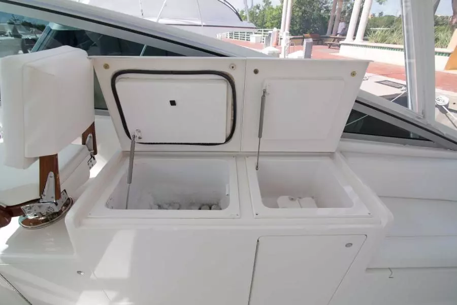 Viking 50 - Tiger Six - Helm Deck