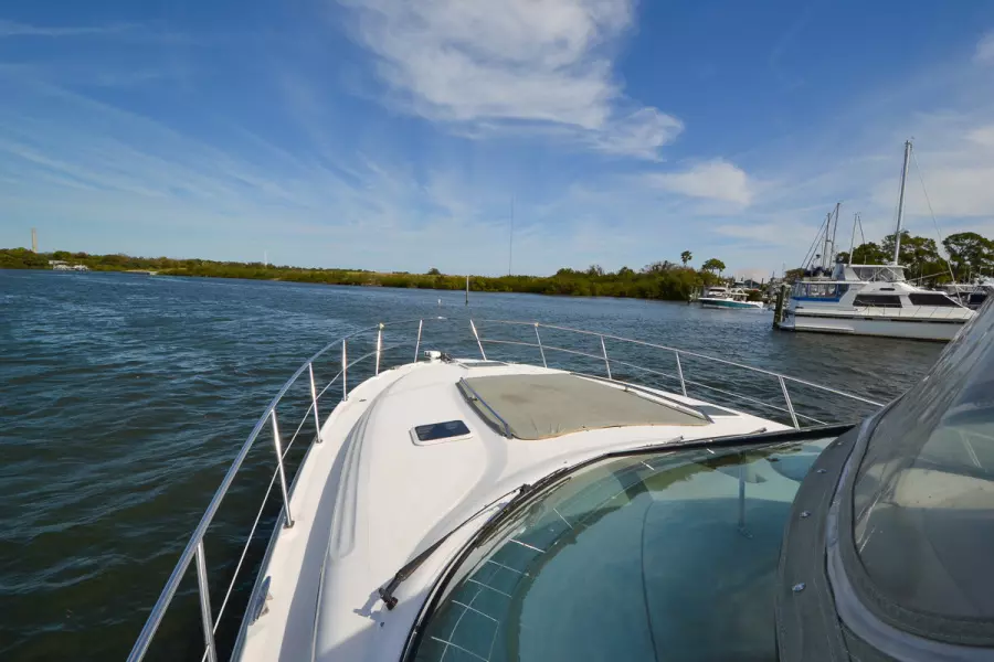 2001 Sea Ray 410 Sundancer