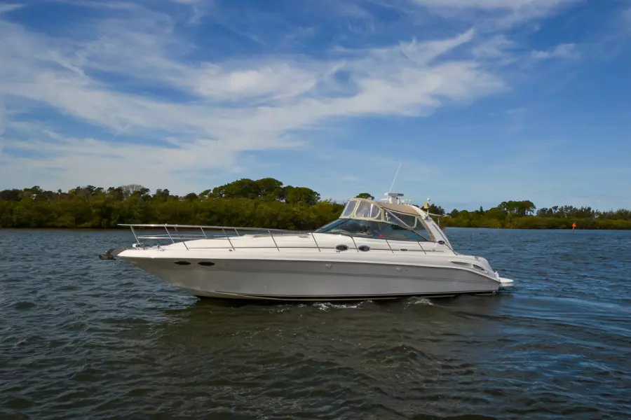 2001 Sea Ray 410 Sundancer