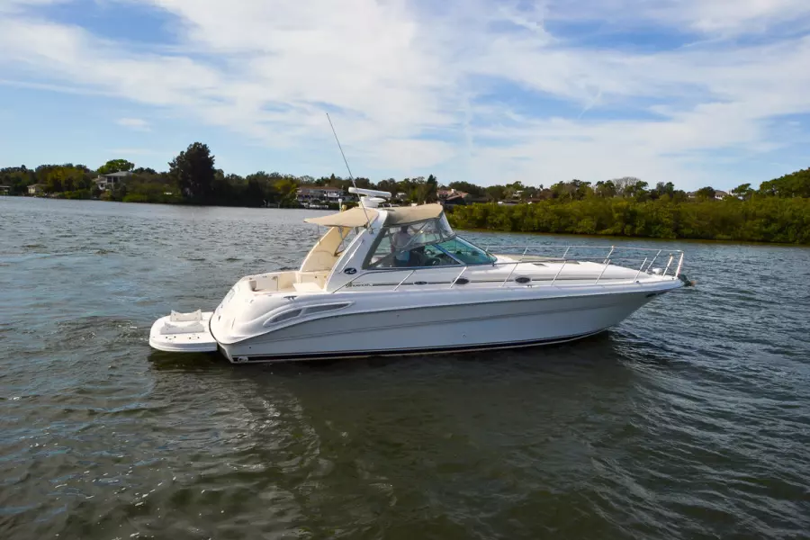 2001 Sea Ray 410 Sundancer