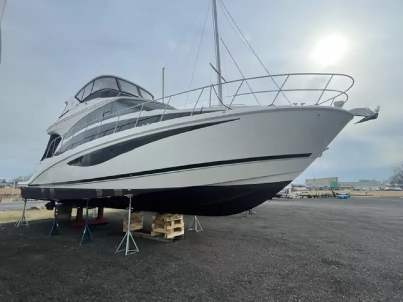 2012 Meridian 541 Sedan