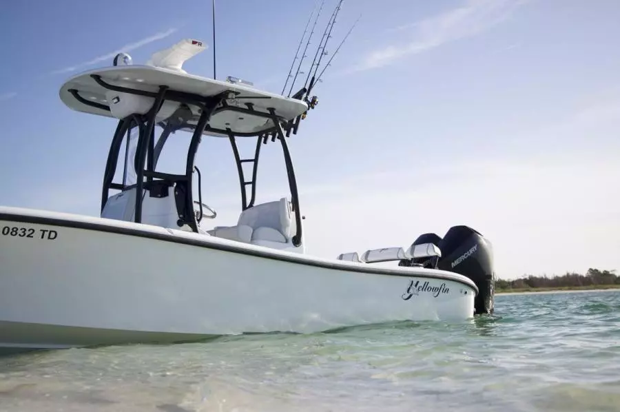 2026 Yellowfin 26 Hybrid