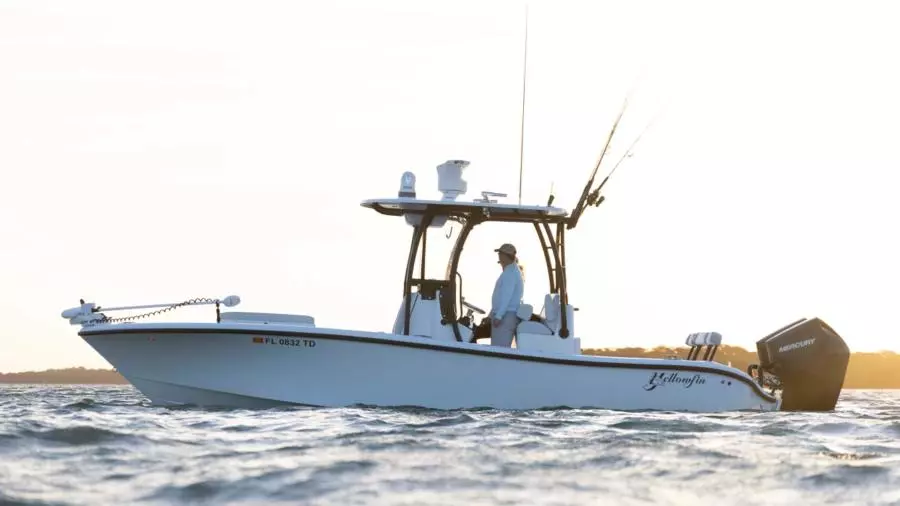 2026 Yellowfin 26 Hybrid