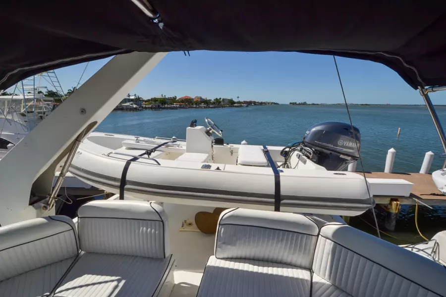 1998 Navigator 5300 Pilothouse