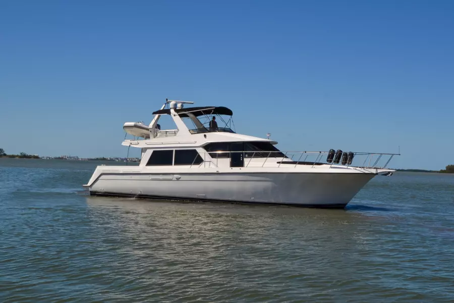 1998 Navigator 5300 Pilothouse