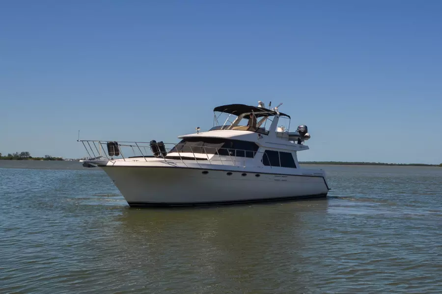 1998 Navigator 5300 Pilothouse