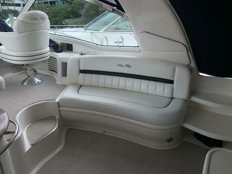 2005 Sea Ray 500 Sundancer