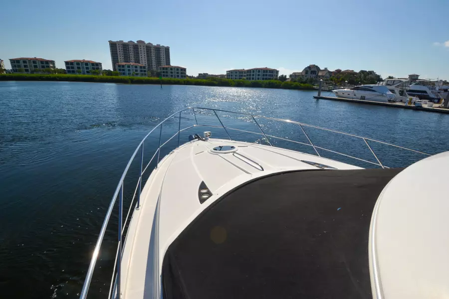 2008 Meridian 391 Sedan Bridge