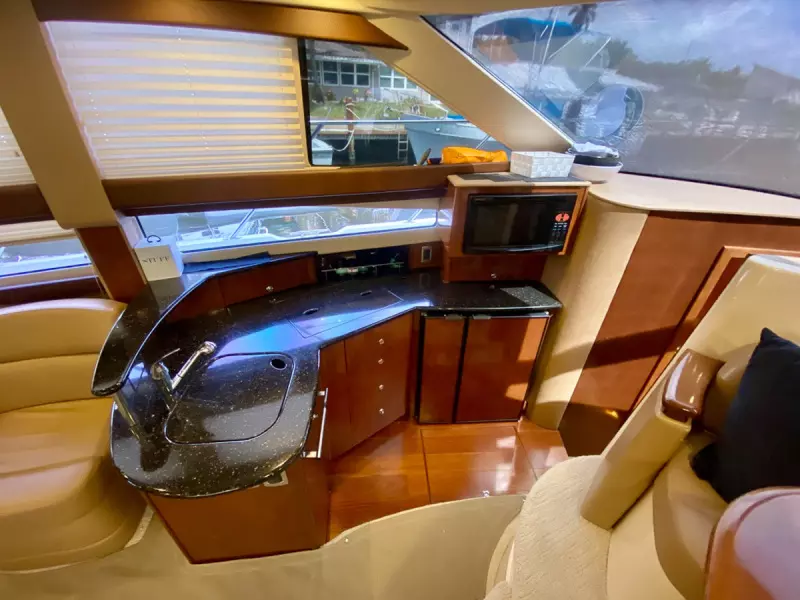 2008 Meridian 391 Sedan Bridge  510