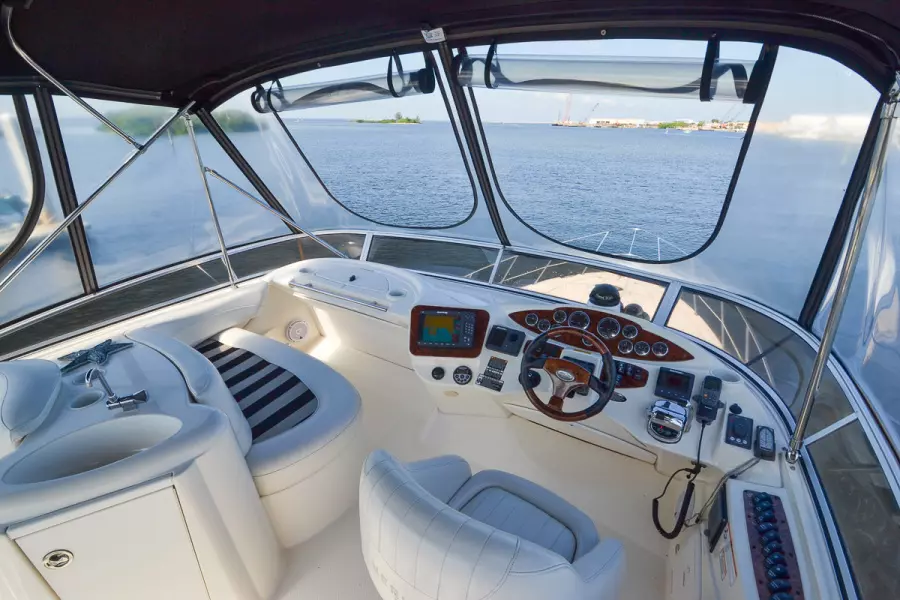 2008 Meridian 391 Sedan Bridge