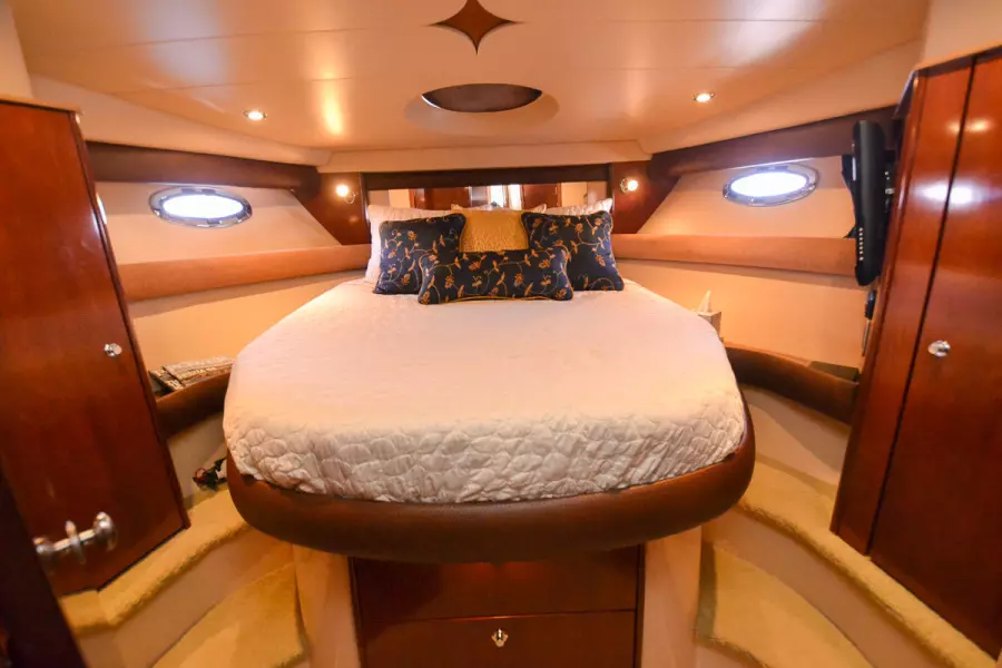 2008 Meridian 391 Sedan Bridge