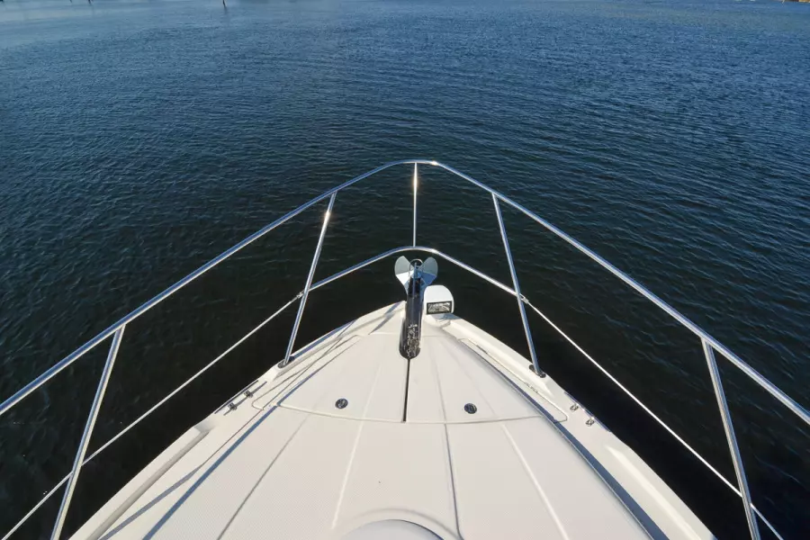 2008 Meridian 391 Sedan Bridge