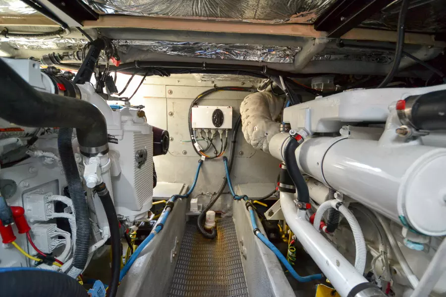 2008 Meridian 391 Sedan Bridge