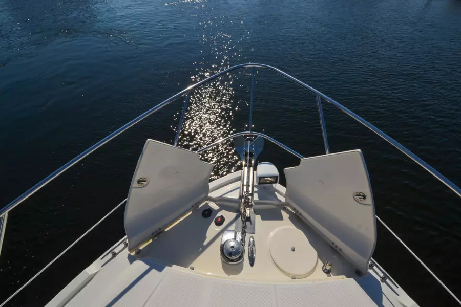 2008 Meridian 391 Sedan Bridge