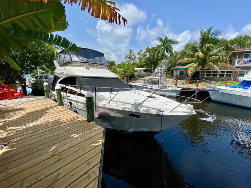 2008 Meridian 391 Sedan Bridge  534