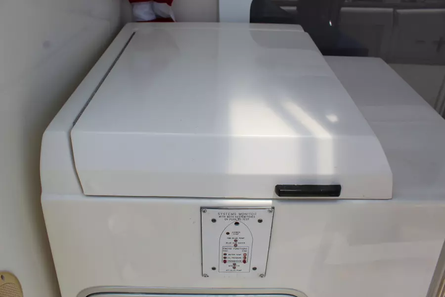 1989 Sea Ray 440 Convertible