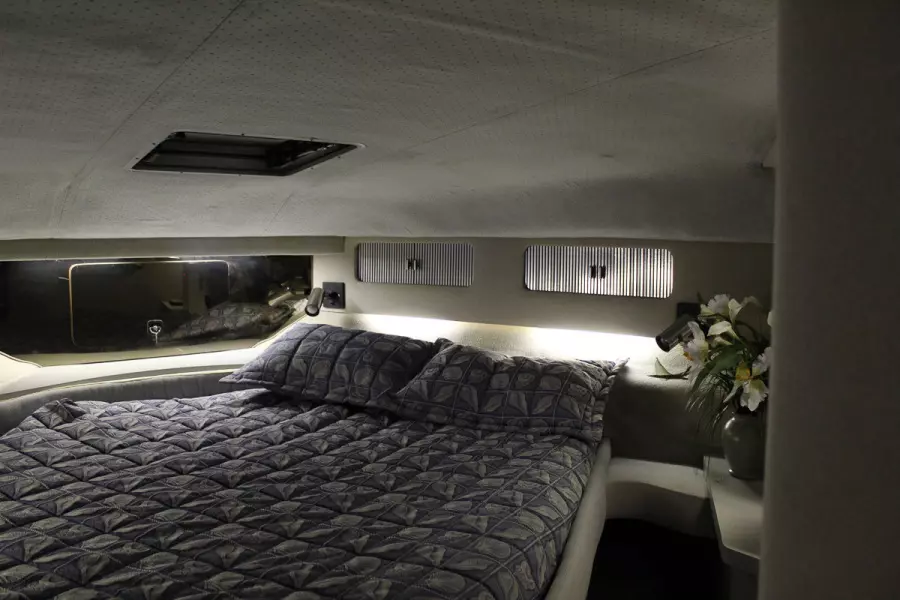 1989 Sea Ray 440 Convertible