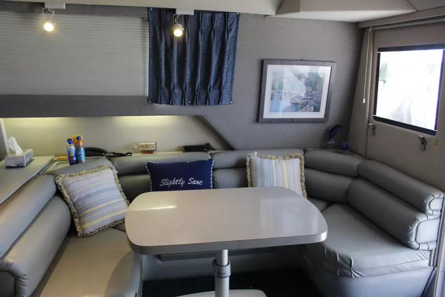 1989 Sea Ray 440 Convertible