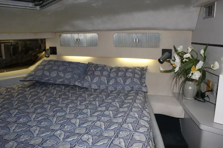 1989 Sea Ray 440 Convertible