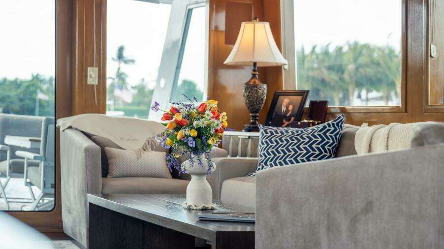 1998 Hatteras Sport Deck