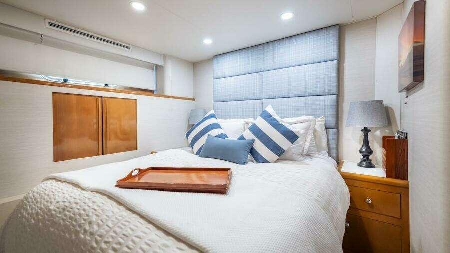 1998 Hatteras Sport Deck