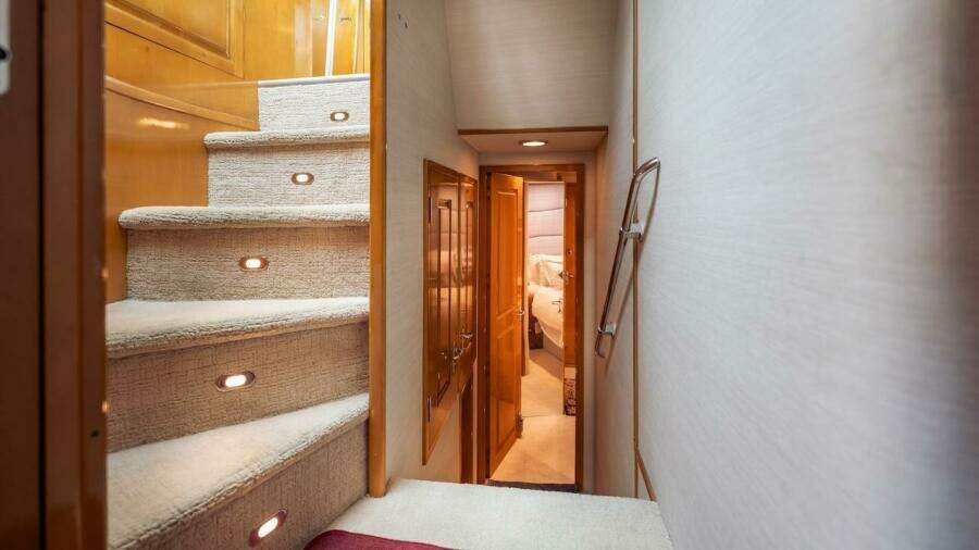 1998 Hatteras Sport Deck