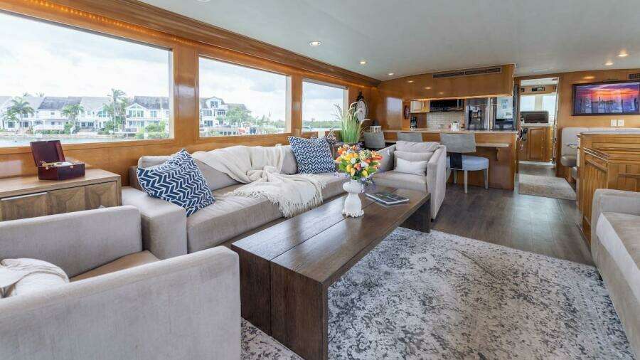 1998 Hatteras Sport Deck