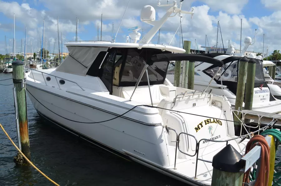 1999 Tiara Yachts 4000 Express