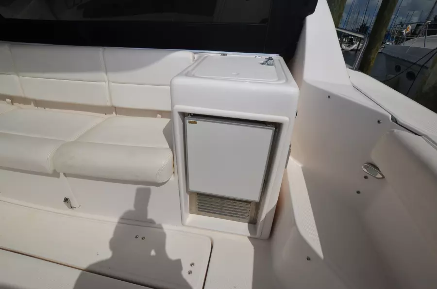 1999 Tiara Yachts 4000 Express