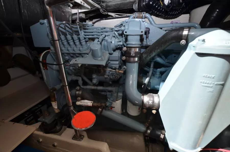 1999 Tiara Yachts 4000 Express