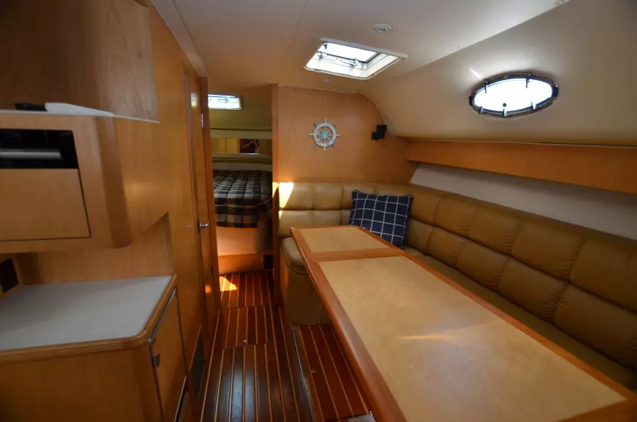 1999 Tiara Yachts 4000 Express