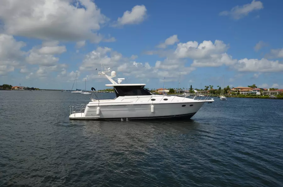 1999 Tiara Yachts 4000 Express