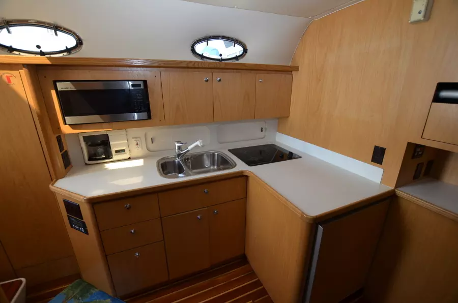 1999 Tiara Yachts 4000 Express