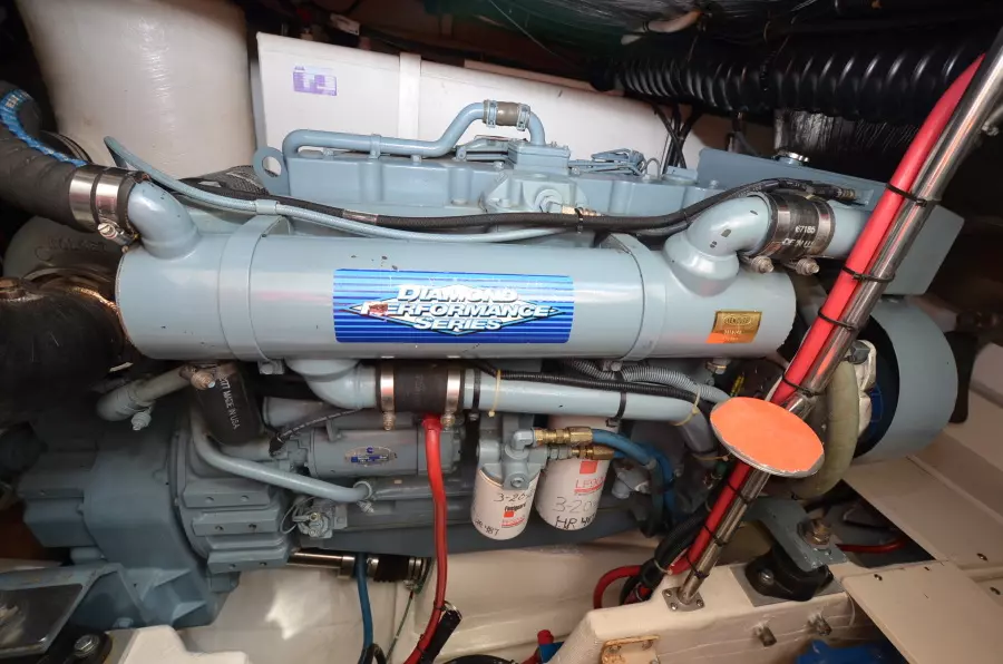 1999 Tiara Yachts 4000 Express