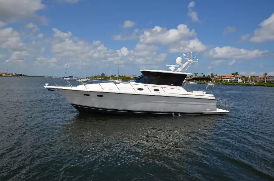1999 Tiara Yachts 4000 Express