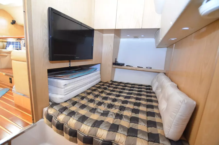 1999 Tiara Yachts 4000 Express