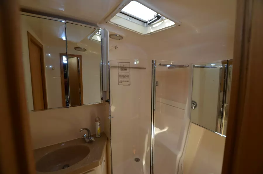 1999 Tiara Yachts 4000 Express