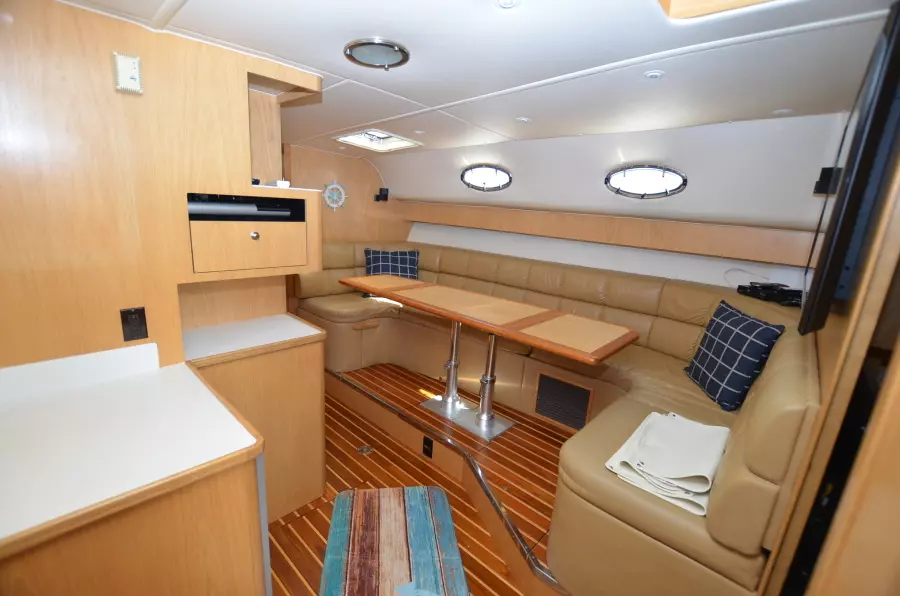 1999 Tiara Yachts 4000 Express