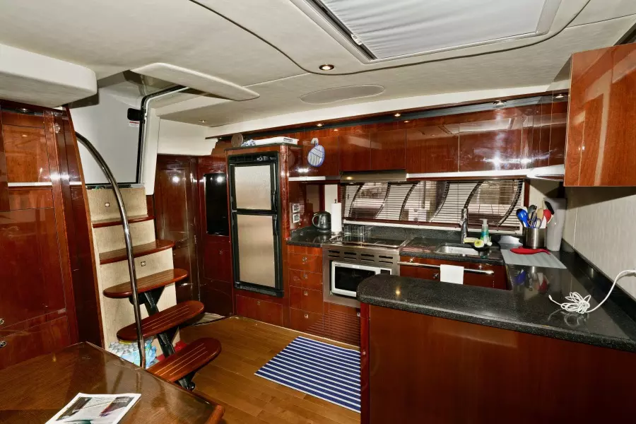 2010 Sea Ray 50 Sundancer