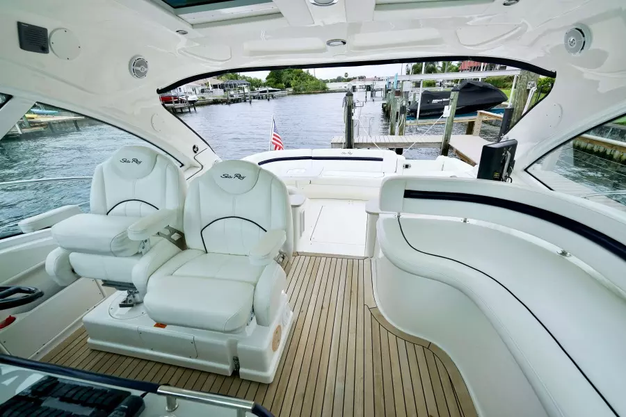 2010 Sea Ray 50 Sundancer