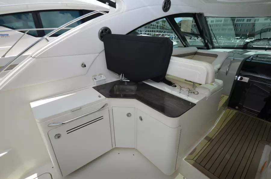 2014 Sea Ray 470 Sundancer